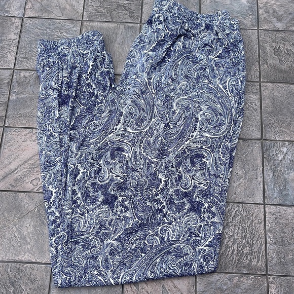 H&M Pants - H&M Blue White Paisley XS Lounge Jogging Pants